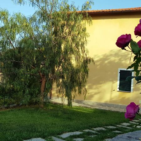 Casa Laura Βίλα Imperia Εξωτερικό φωτογραφία