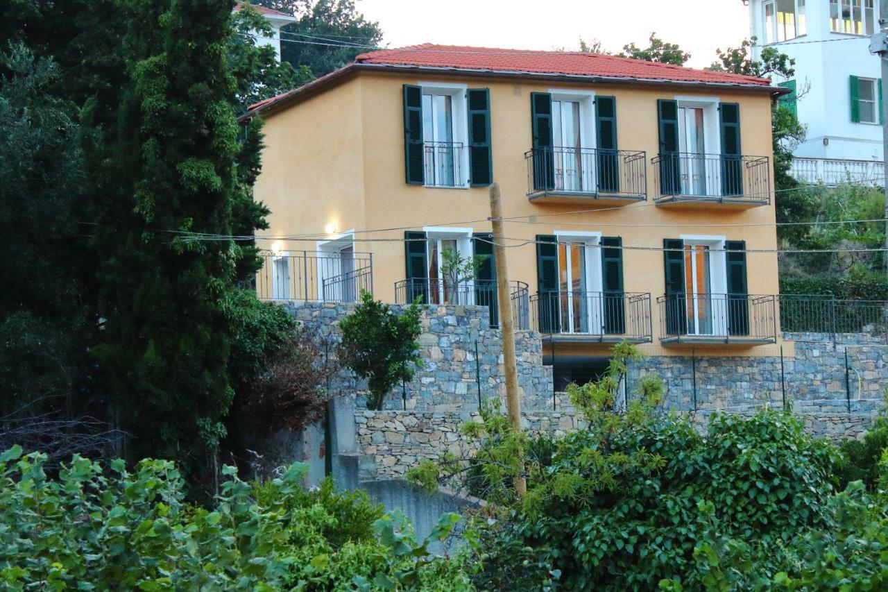 Casa Laura Βίλα Imperia Εξωτερικό φωτογραφία
